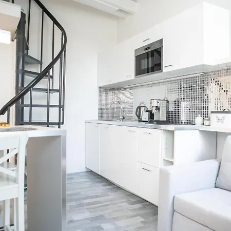 Apartment Zelazna *