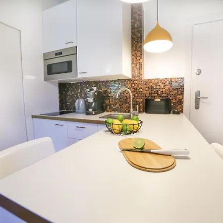 Apartment Zelazna Krakow